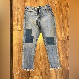 Universal Thread Size 8 Women’s Boyfriend Jeans